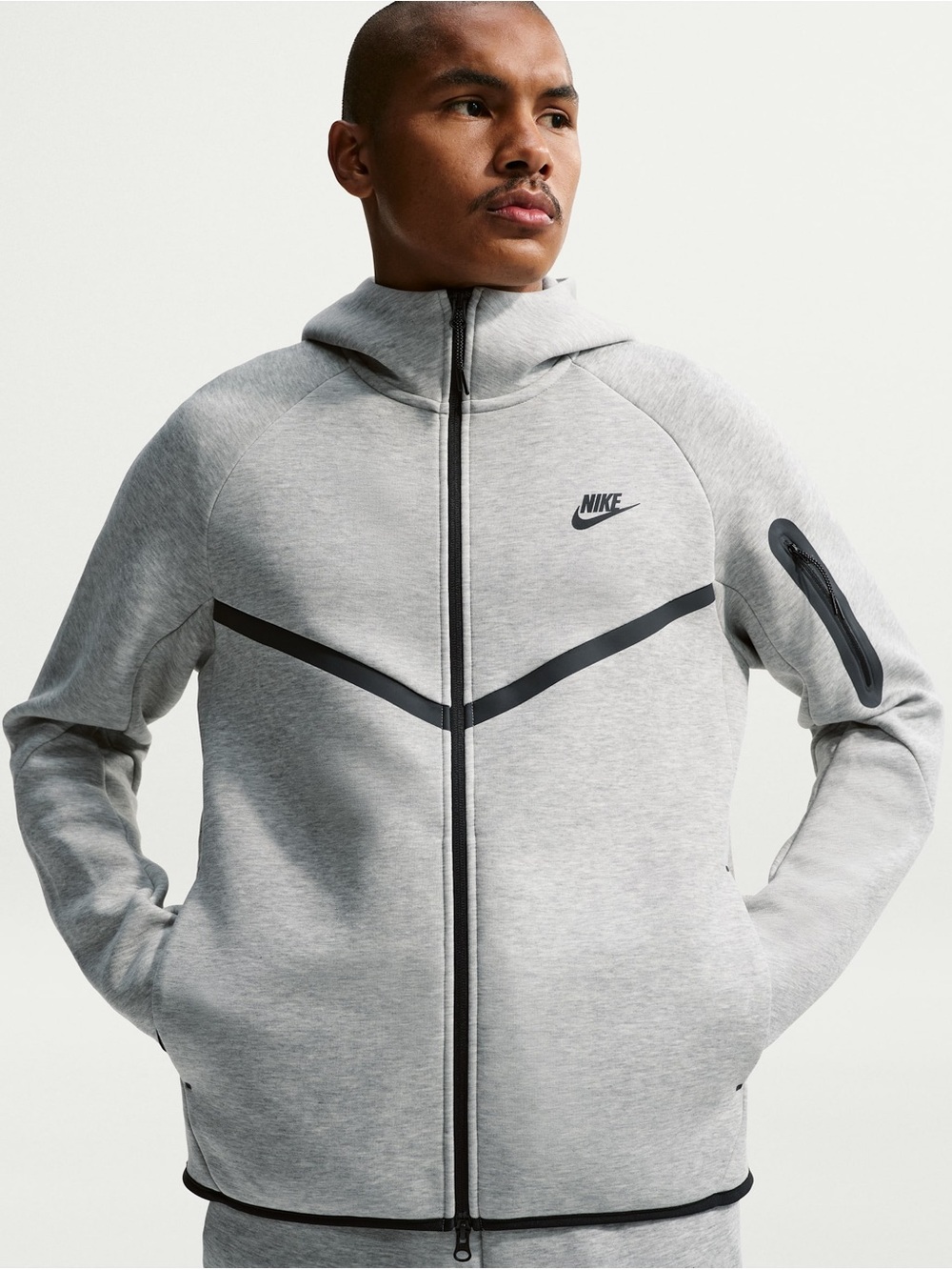 Nike Menโs Light Gray Full-Zip Jacket